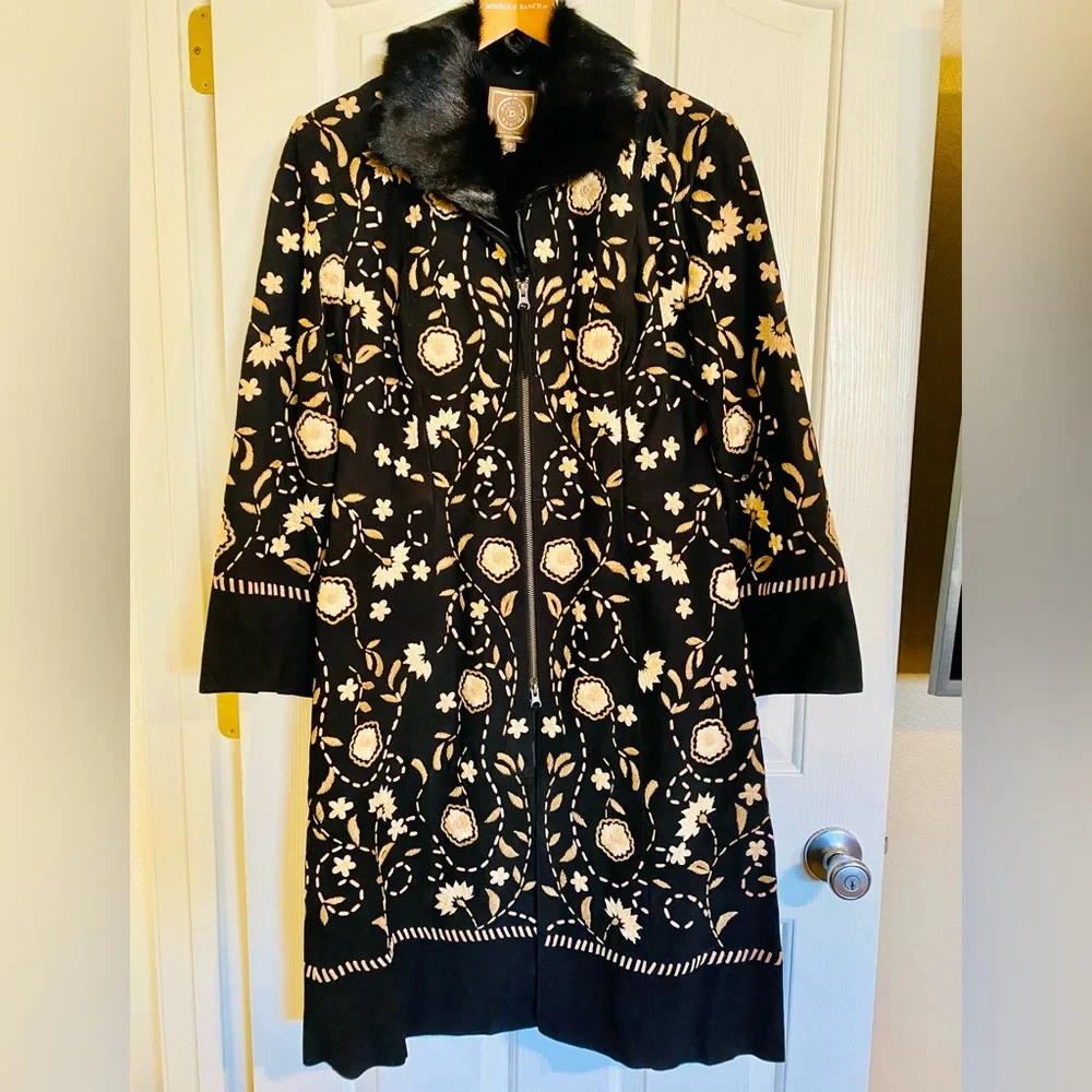 NEW! The Double D Ranch Full-Length Black Suede Hand-Embroidered Obregon Coat - Picture 6 of 17